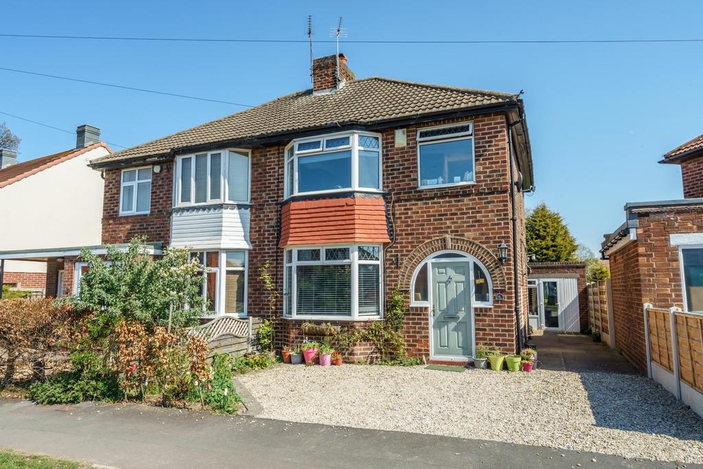 Burnholme Drive, York 3 bed semidetached house £300,000