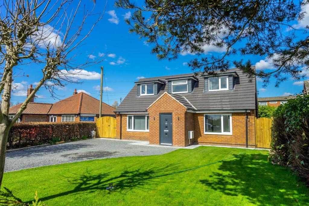 Murton Way, Murton, York 4 bed detached house £475,000