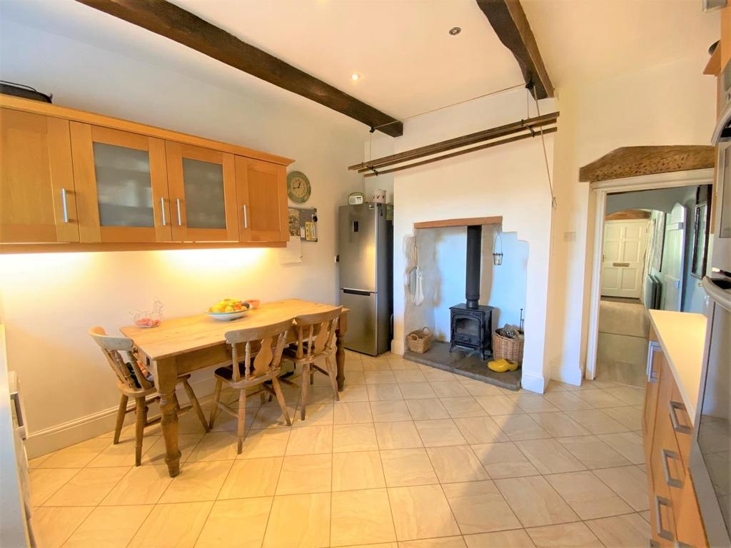 Parson Lane, Clitheroe, Ribble Valley 4 bed townhouse £300,000