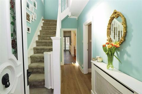 121 Kingsbrook Road, Manchester, M16 8NY