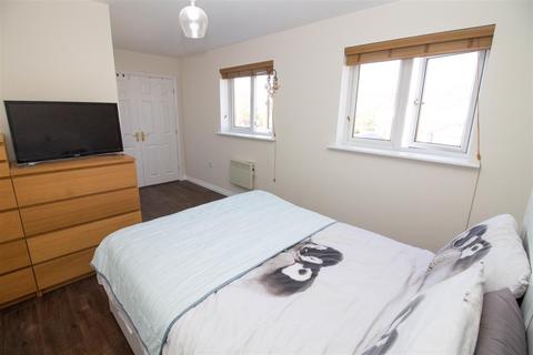 49 Bittern Close, Dunston, Gateshead, NE11 9FF