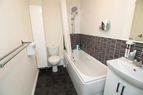 49 Bittern Close, Dunston, Gateshead, NE11 9FF