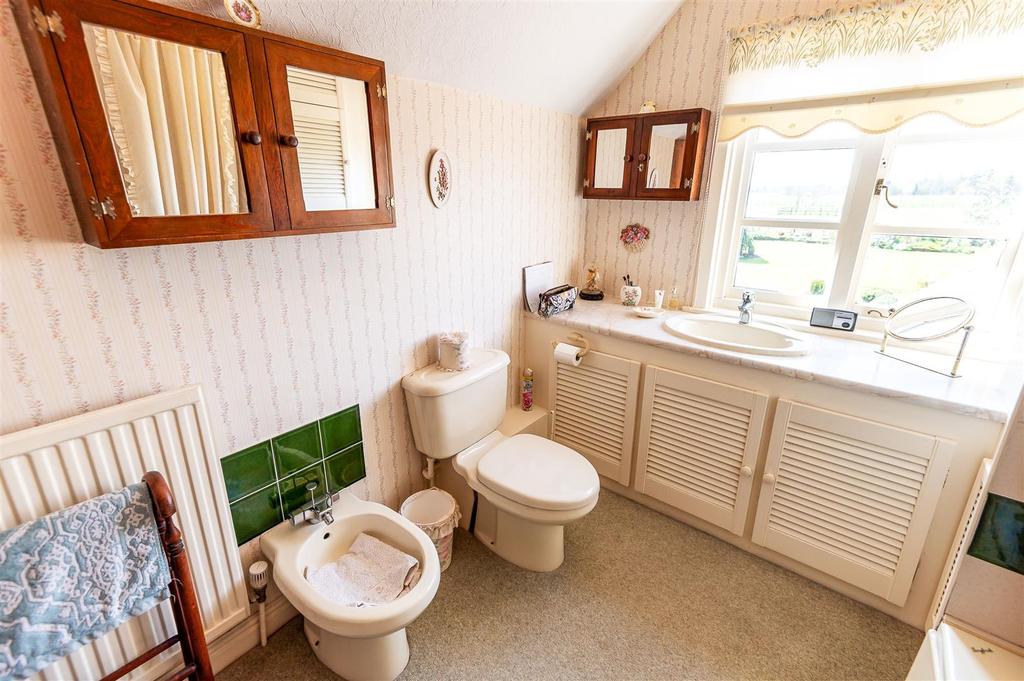 En suite.jpeg