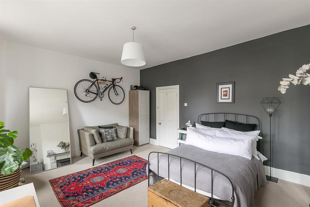 Elsdon Road, Gosforth, Newcastle upon Tyne 2 bed terraced house £290,000