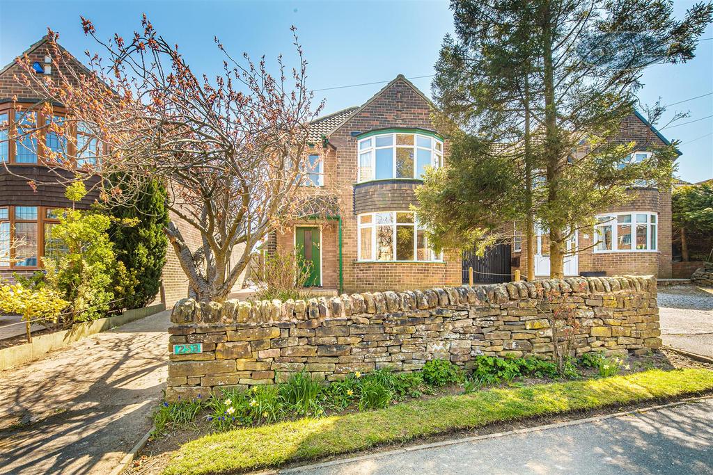 Oldfield Road, Stannington, S6 6EA 3 bed detached house £310,000