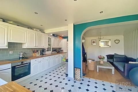 59 Melbourne Way, Enfield, EN1 1XG