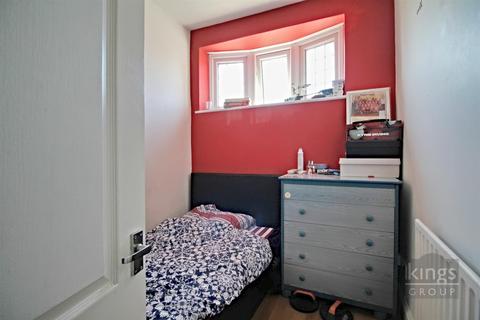 59 Melbourne Way, Enfield, EN1 1XG