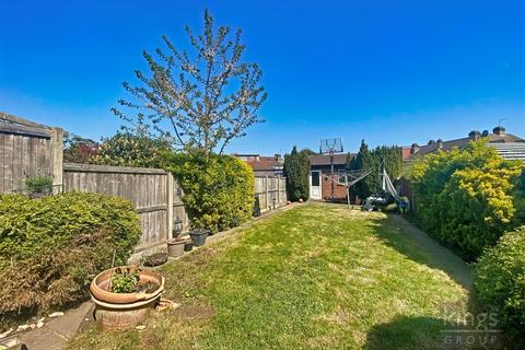 59 Melbourne Way, Enfield, EN1 1XG
