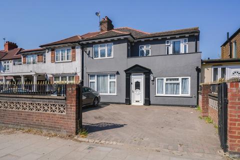 22 Langdale Gardens, Perivale, Greenford, UB6 8DG