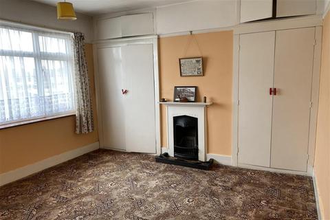36 Acacia Avenue, Hornchurch, RM12 4EN