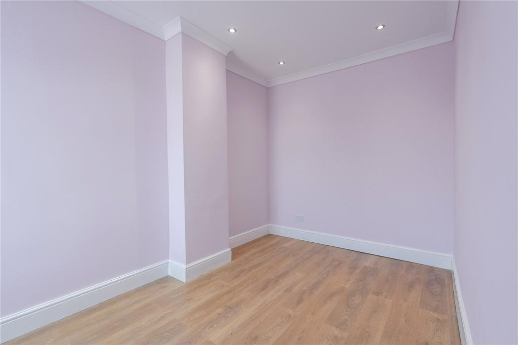 Bedroom 2 (2)