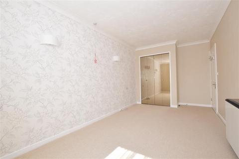 1 bedroom flat for sale - Fentiman Way, Hornchurch, Essex