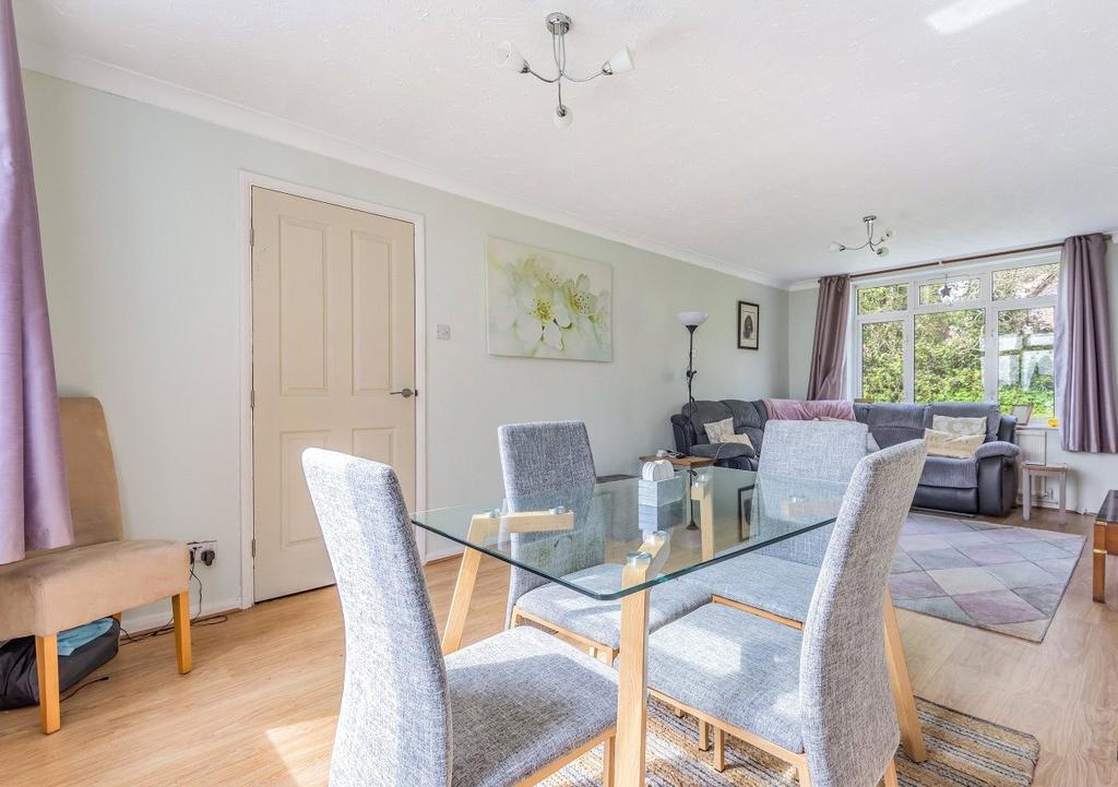 Elm Road, Waltham... 3 bed terraced house £272,000