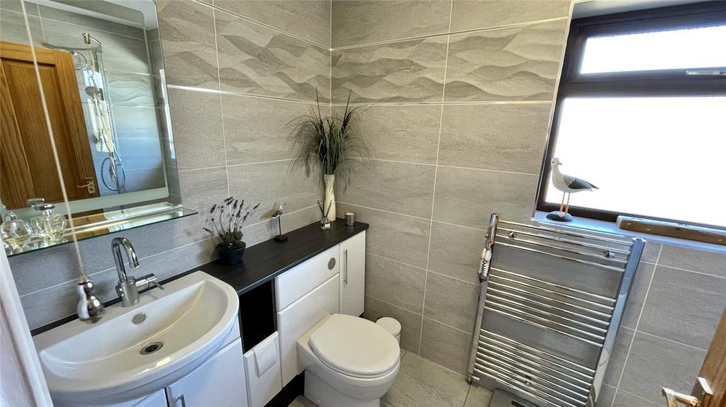 Fitted Shower Room