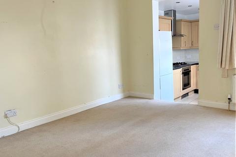 97 Poplar Road, Leatherhead, KT22 8SB