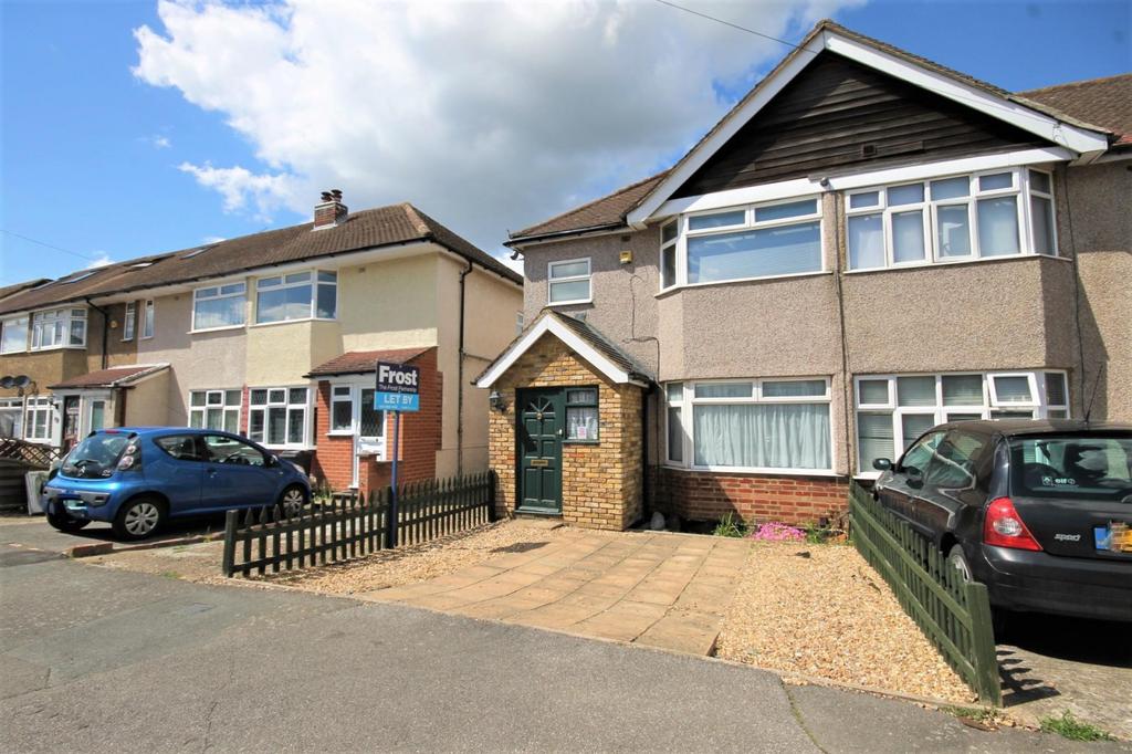 Hamilton Road, Feltham, TW13 3 bed semidetached house £1,550 pcm (£