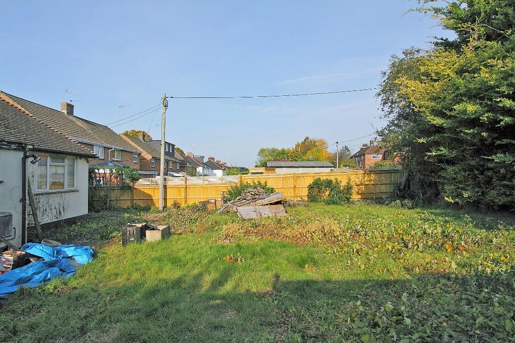 South View Gardens, Andover, SP10 3 bed bungalow £270,000