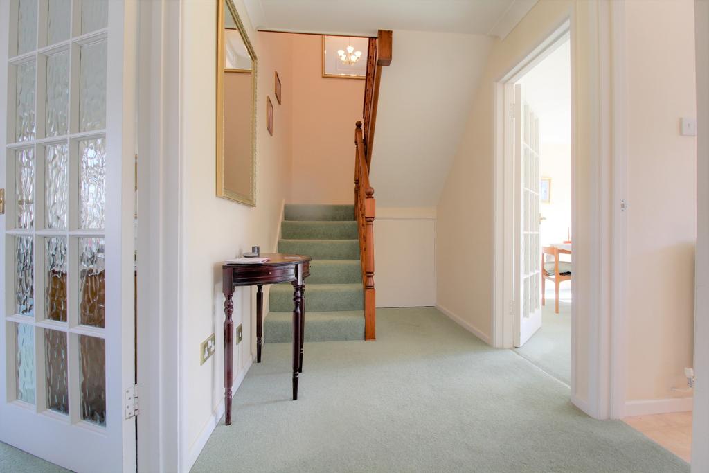 Summerfields,Locks Heath 4 bed semidetached house £410,000