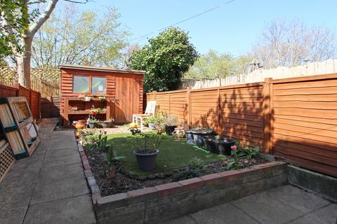 127 Darwin Road, London, W5 4BB