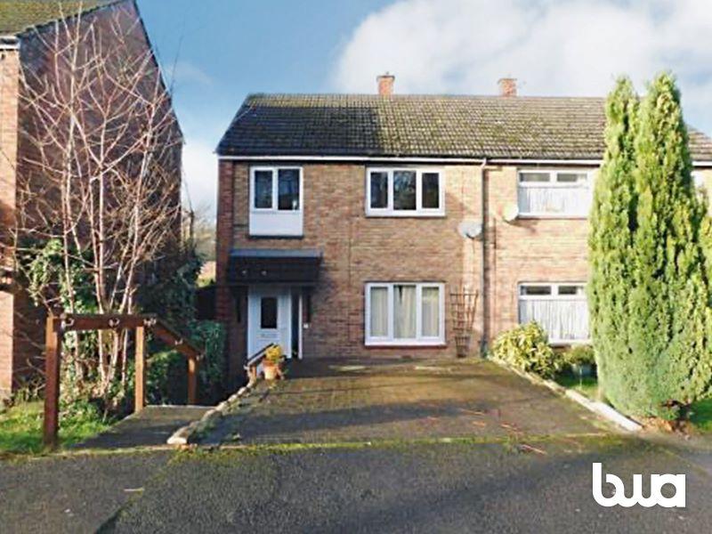 Palmer Road, Sandbach, Cheshire, CW11 4EY 3 bed semidetached house £