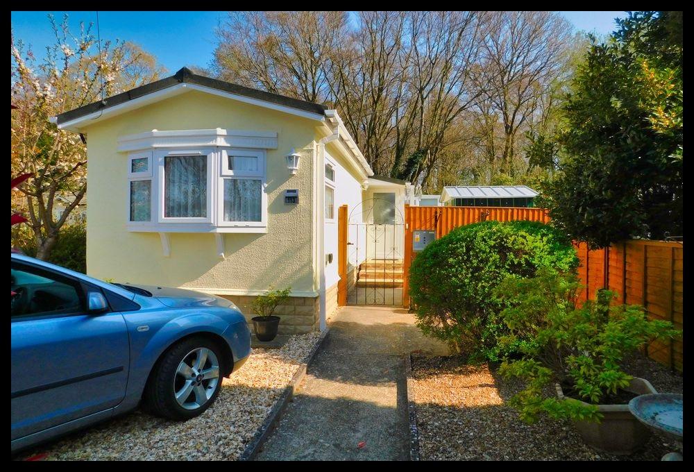 Drapers Copse, Dibden, Southampton SO45 1 bed park home £150,000