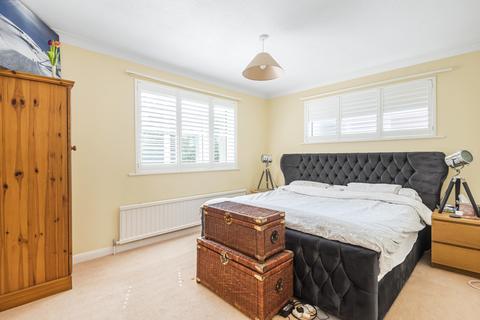 17 Sunnydown Road, Winchester, SO22 4LD