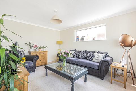17 Sunnydown Road, Winchester, SO22 4LD