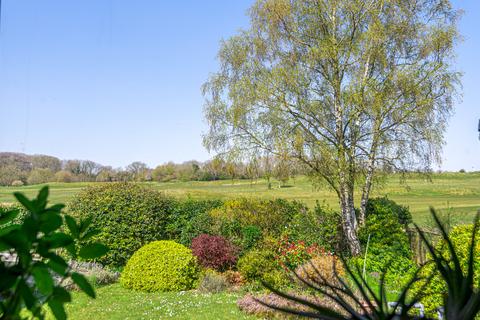 17 Sunnydown Road, Winchester, SO22 4LD