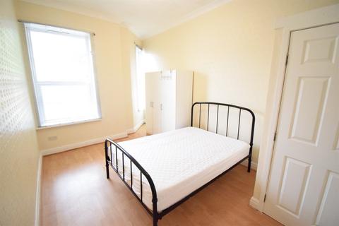 1 bedroom flat to rent, Cowbridge Road East, Cardiff