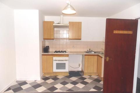 1 bedroom flat to rent, Russell Street, Keighley, BD21