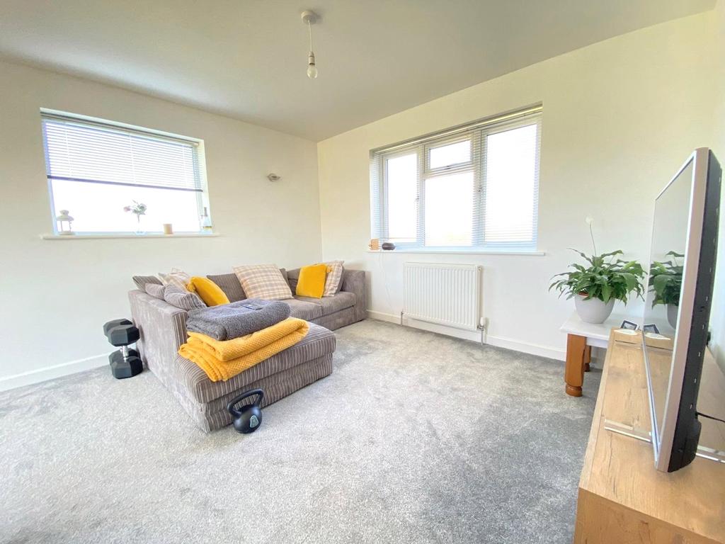 Delabole 2 bed apartment £170,000