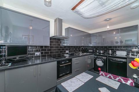 Flat A, 5 East High Street, Crieff, PH7 3AF