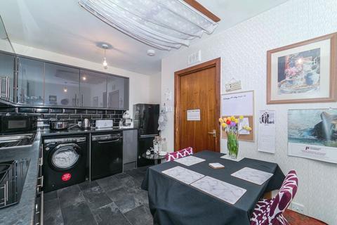 Flat A, 5 East High Street, Crieff, PH7 3AF