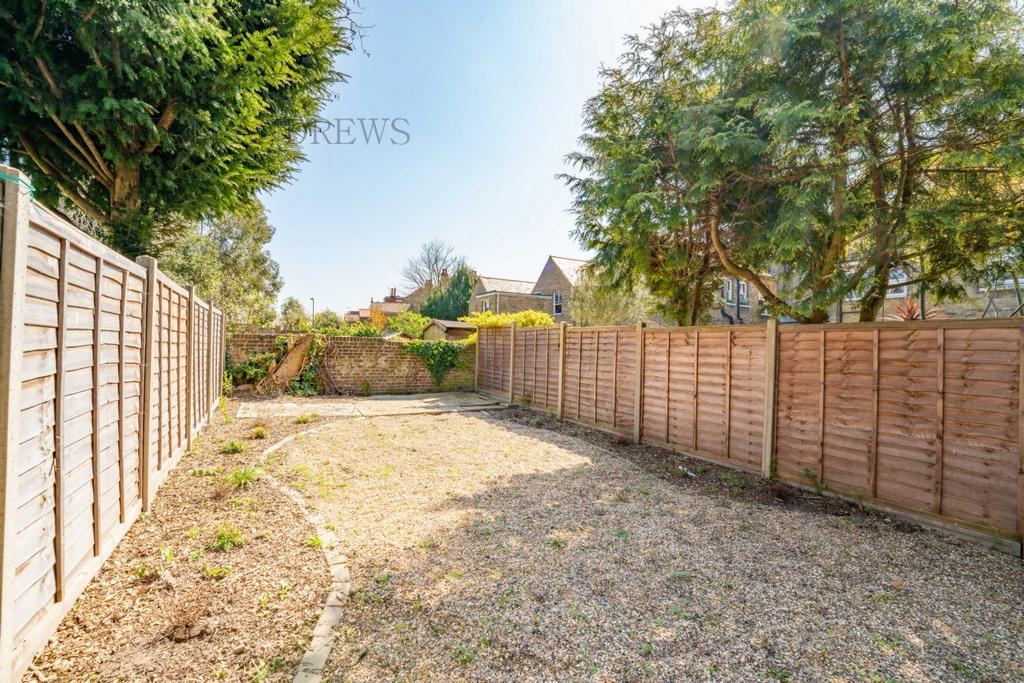 Woodville Road, Ealing, W5 3 bed flat £545,000