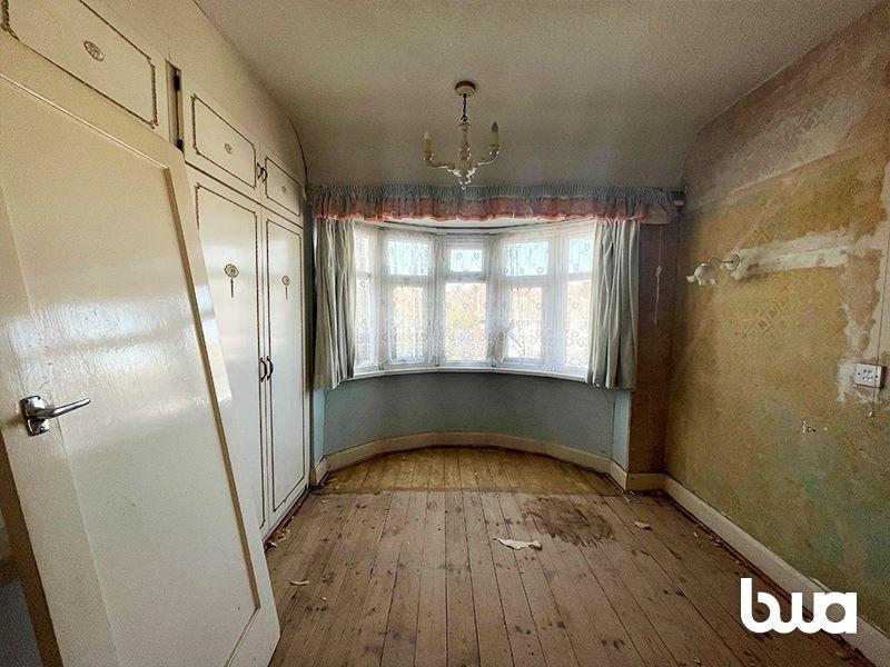 Parkes Hall Road, Dudley, DY1 3SP 3 bed semidetached house £64,000