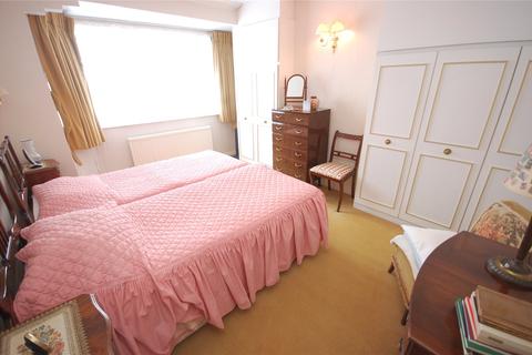 5 Wentworth Close, London, N3 1YP
