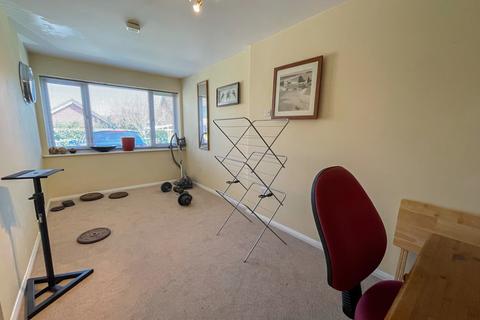 16 Abingdon Drive, Belmont, Hereford, HR2 7YY
