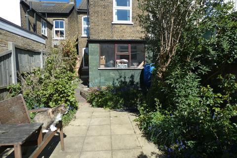 4 Kings Road, Romford, RM1 2ST