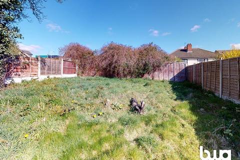 6 Beaconsfield Drive, Wolverhampton, WV4 6AE