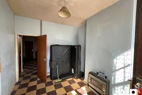 18 Blockall, Wednesbury, WS10 8EP