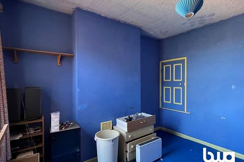 18 Blockall, Wednesbury, WS10 8EP