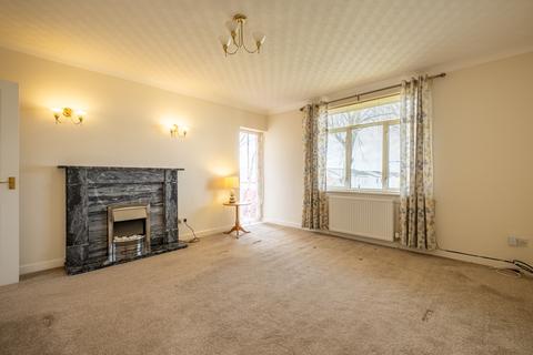 Flat 1/2, 220 Cairnhill Circus, Glasgow, G52 3NW