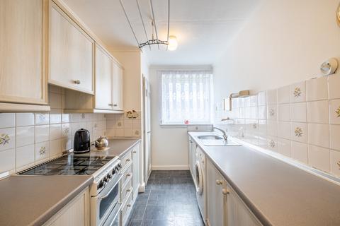 Flat 1/2, 220 Cairnhill Circus, Glasgow, G52 3NW