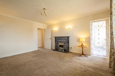 Flat 1/2, 220 Cairnhill Circus, Glasgow, G52 3NW