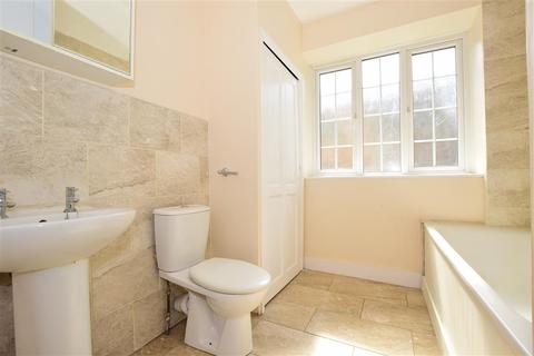 32 West Cliff Road, Ramsgate, CT11 9JS