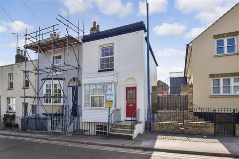 32 West Cliff Road, Ramsgate, CT11 9JS
