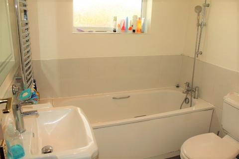 41 Daneswood Avenue, London, SE6 2RG