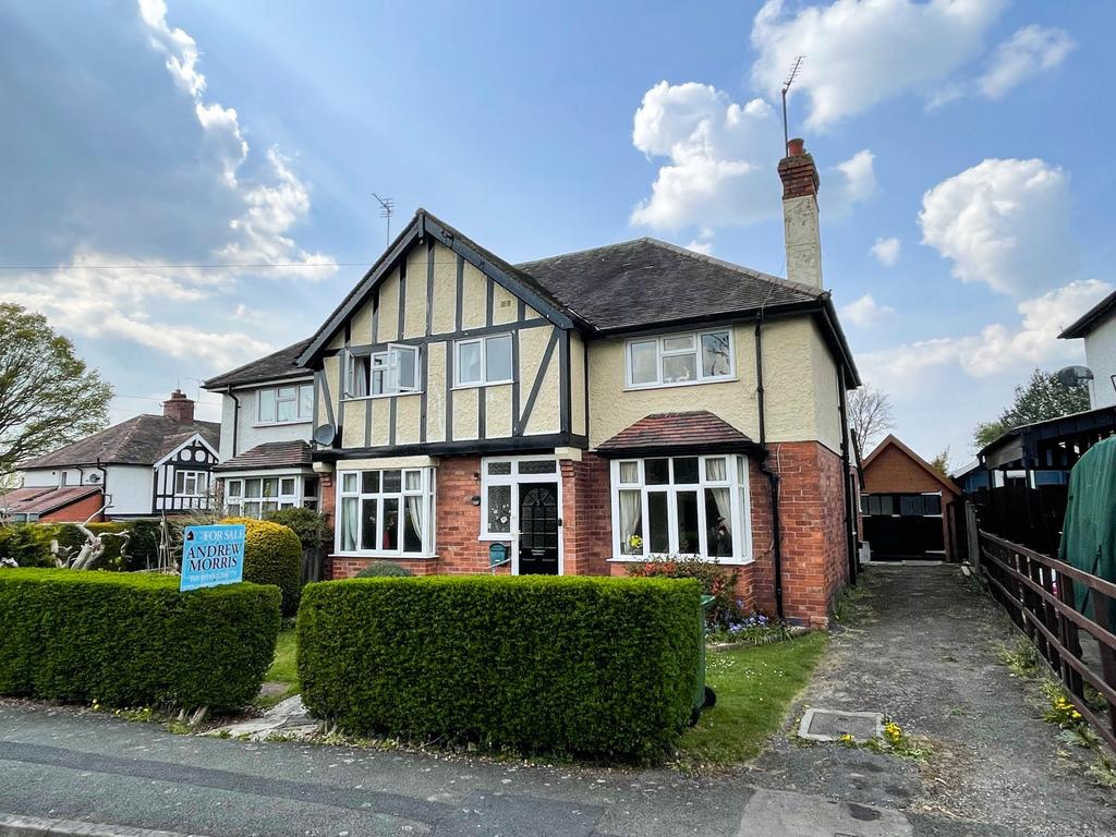 Penn Grove Road, Aylestone Hill, Hereford 4 bed semidetached house £250,000