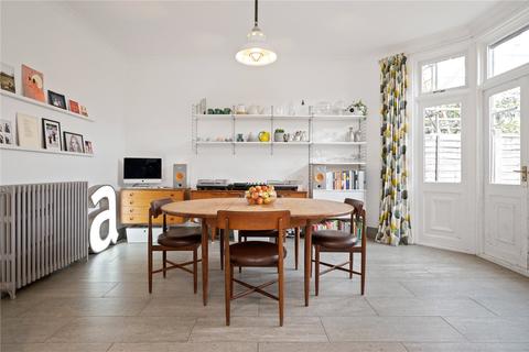 28 Warlters Road, London, N7 0RX
