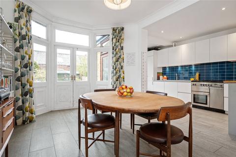 28 Warlters Road, London, N7 0RX